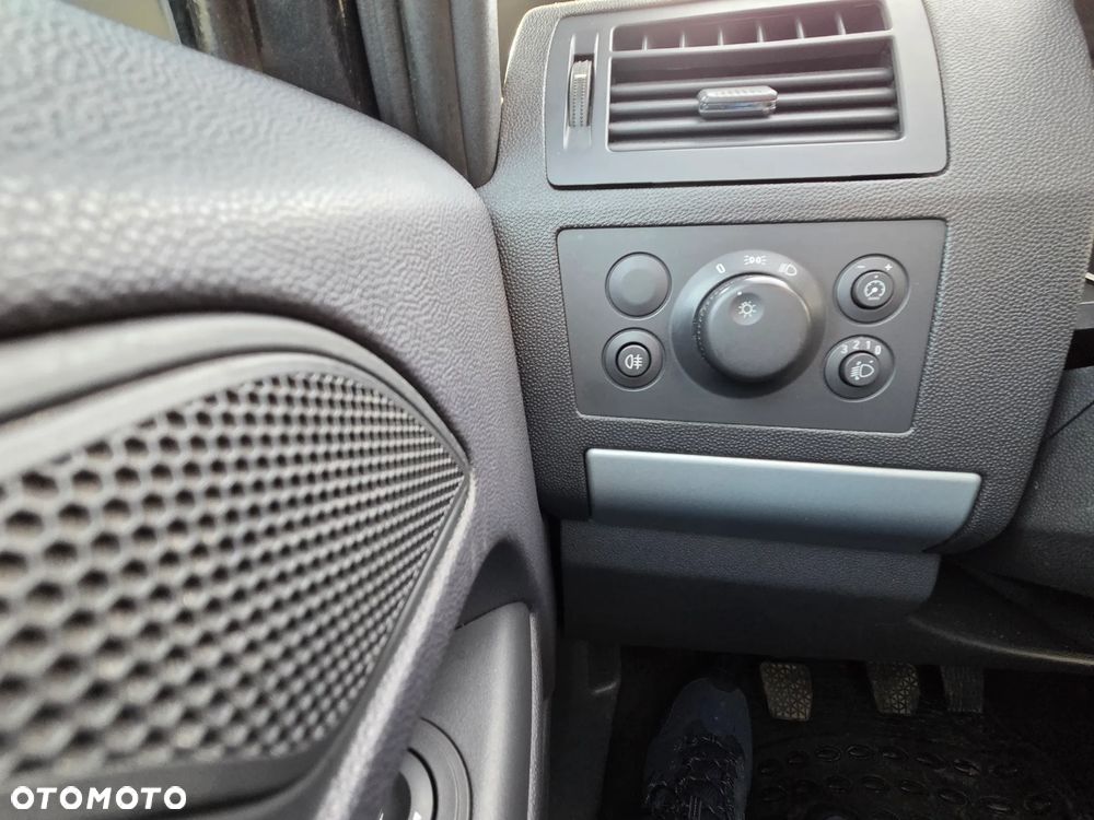 Opel Zafira 1.8 Family - 22