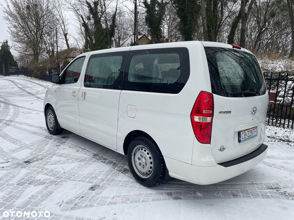 Hyundai H-1 Starex - 8