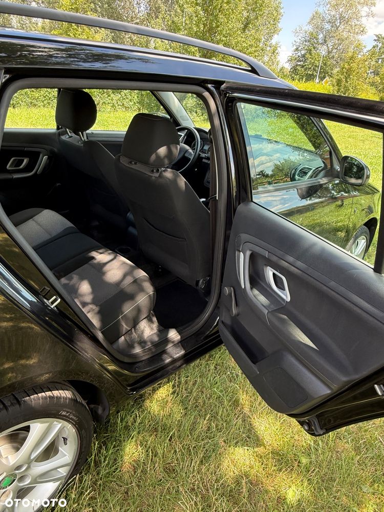 Skoda Fabia 1.6 16V Sport - 10