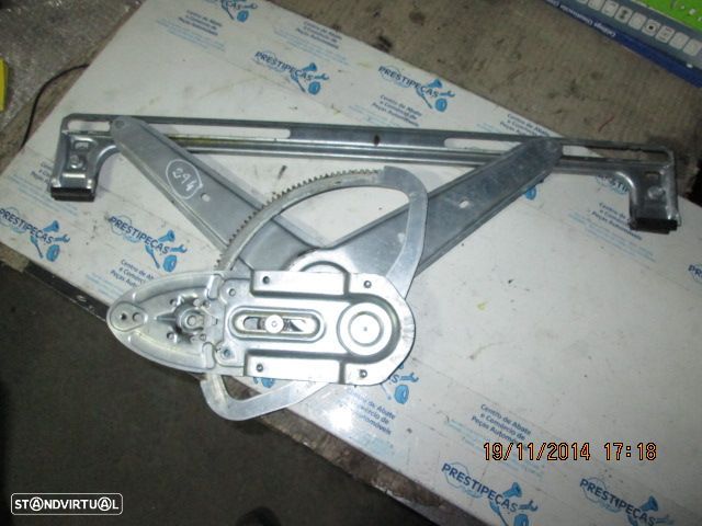 Elevador Sem Motor 3M51R23201BF FORD FOCUS 2007 5P FD - 1