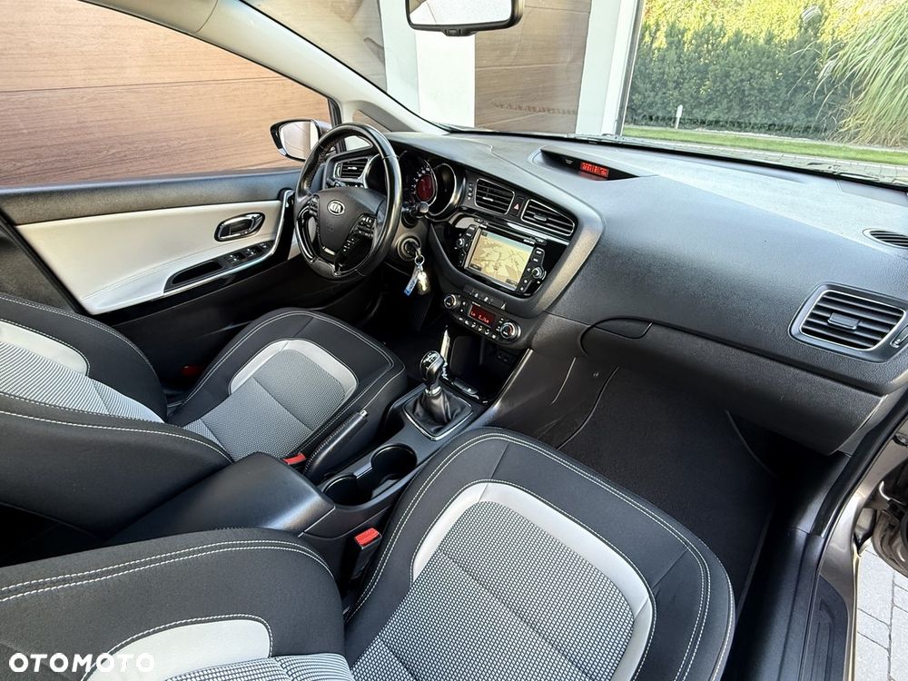Kia Ceed - 28