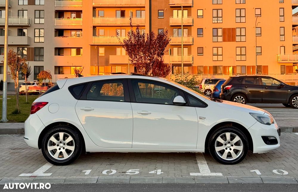 Opel Astra 1.6 CDTI Active - 12