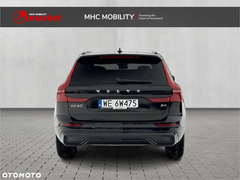 Volvo XC 60 B4 B Plus Dark - 4