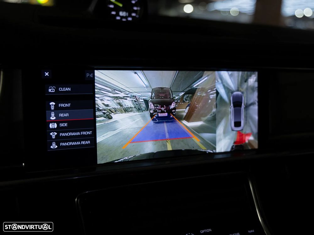 Porsche Panamera 4 E-Hybrid 10 Years Edition - 23