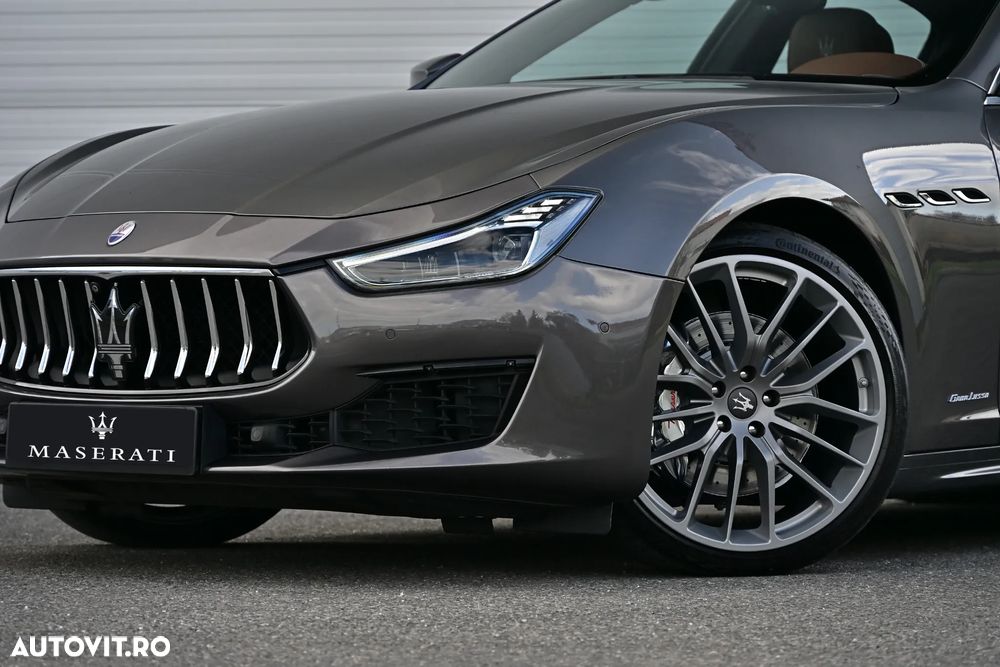 Maserati Ghibli GranLusso - 40