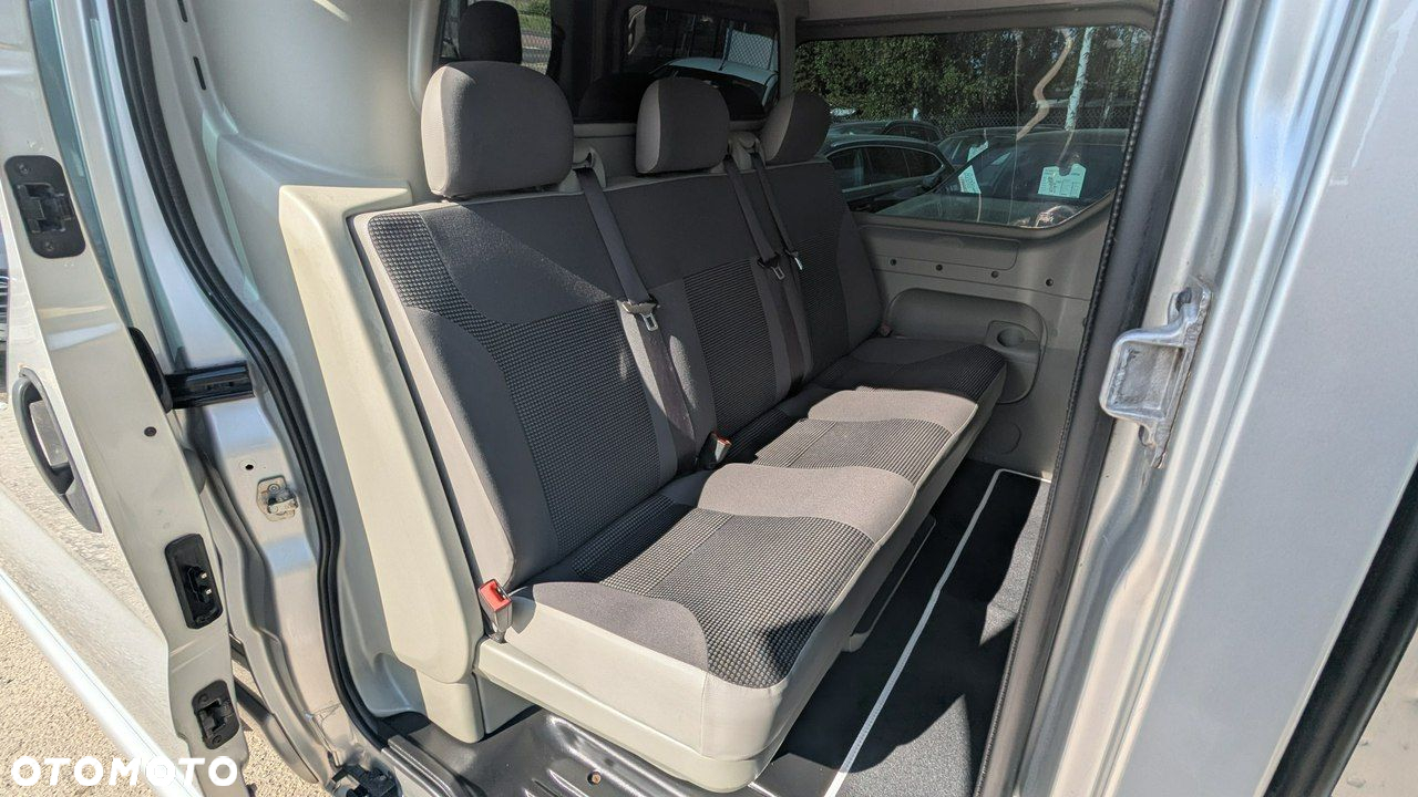 Opel Vivaro - 12