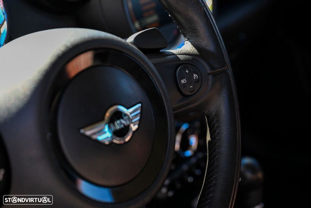 MINI Paceman Cooper SD ALL4 Auto - 31