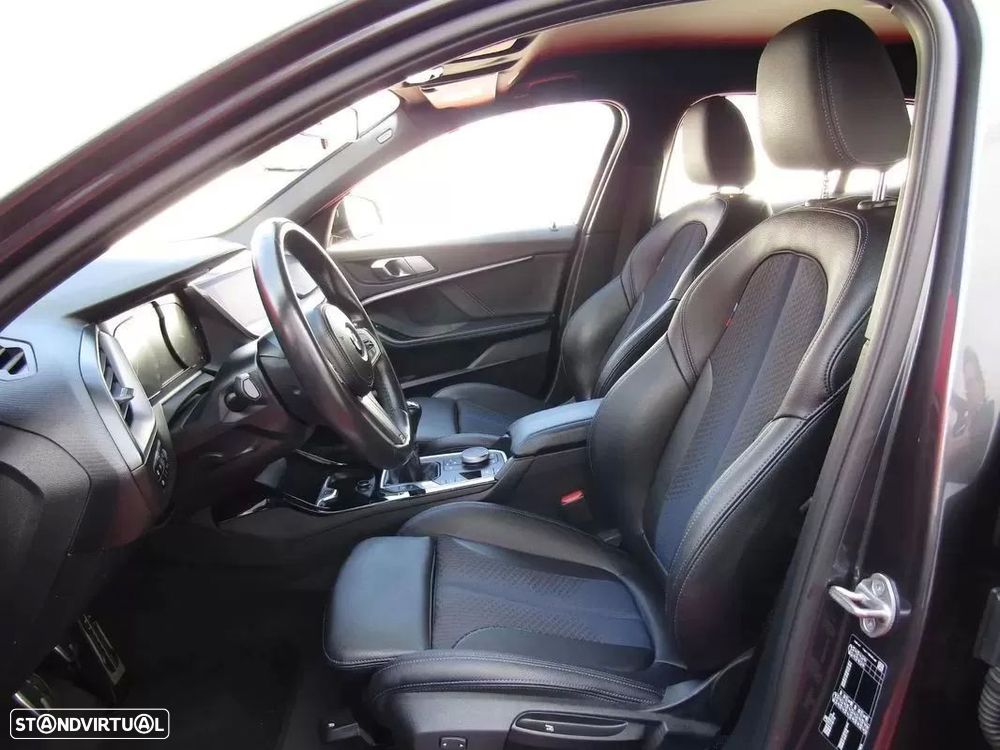 BMW 116 d Pack Desportivo M - 14