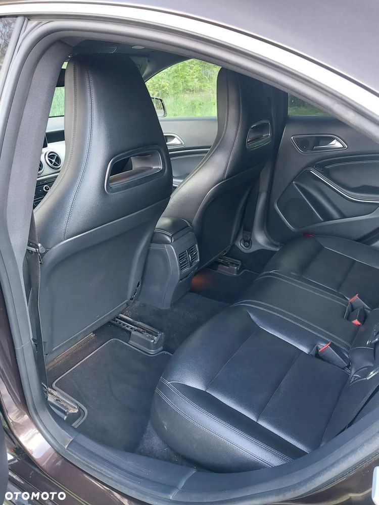 Mercedes-Benz CLA 250 7G-DCT StreetStyle - 12
