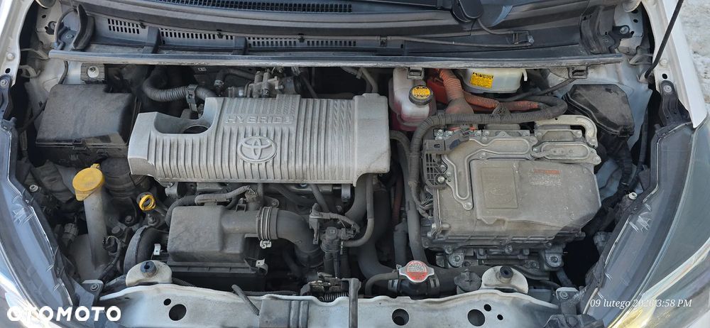 Toyota Yaris 1.5 VVT-i Lounge - 27