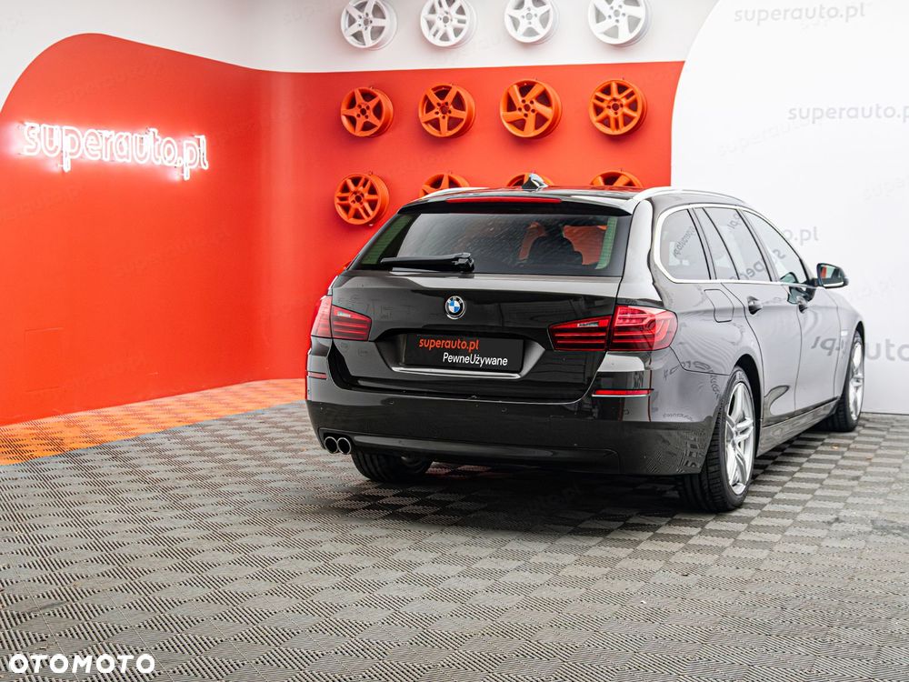 BMW Seria 5 520d xDrive - 7
