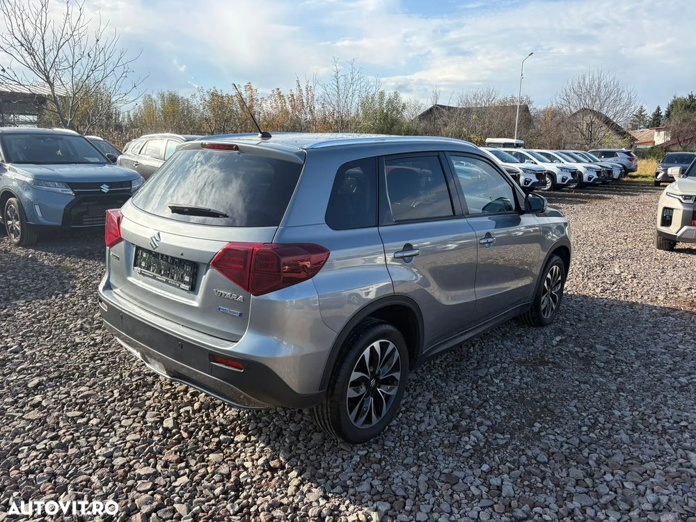 Suzuki Vitara 1.4 Boosterjet MHEV Spirit - 3
