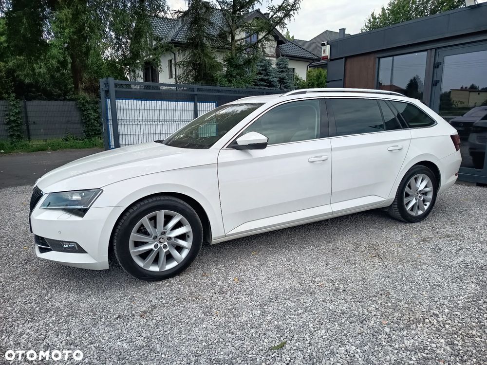 Skoda Superb 2.0 TDI Style DSG7 - 3