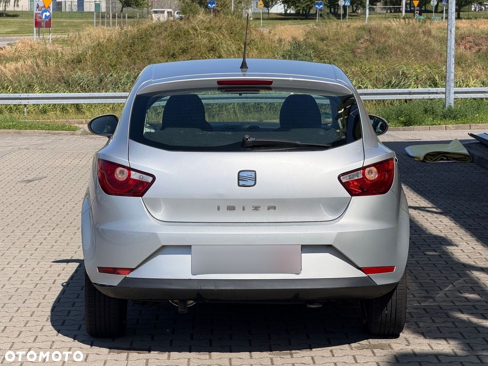 Seat Ibiza SC 1.4 16V Sport - 4