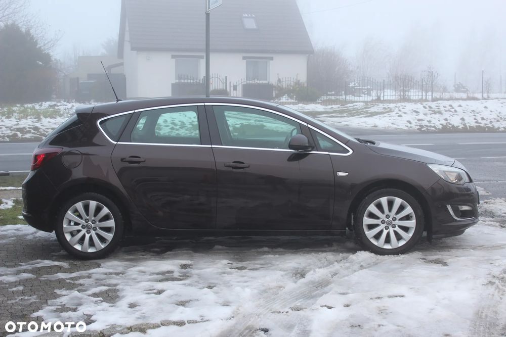 Opel Astra 1.4 T Cosmo S&S - 4