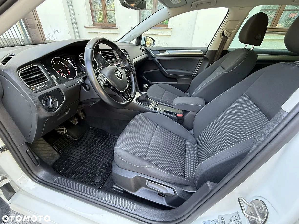 Volkswagen Golf VII 1.0 TSI Comfortline - 16