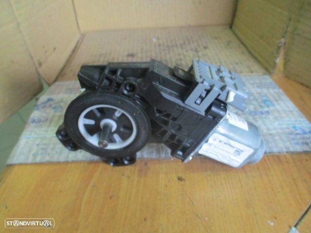 Motor Elevador Vidro 402217E  CITROEN C3 A51 FASE 1 2011 1.4I 75CV 5P VERMELHO FE CITROEN C3 2 FASE 1 2012 1.6HDI 92CV 5P PRETO FE CITROEN C3   2 A51 FASE 2 2013 1.6HDI 82CV 5P BRANCO F ESQ - 3