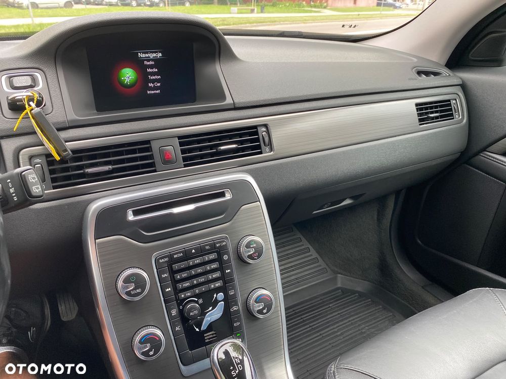 Volvo XC 70 D4 Geartronic Momentum - 4