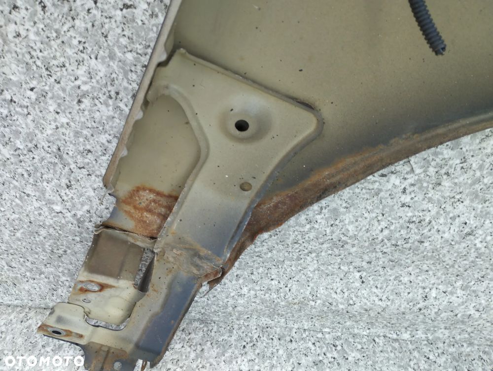 Suzuki Grand Vitara II błotnik lewy przód przedni - 4