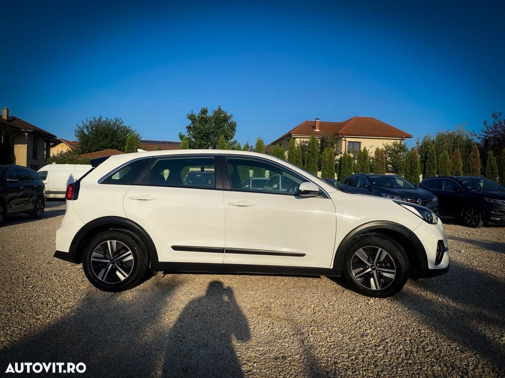 Kia Niro 1.6 GDI HEV 2WD OPF Aut. Vision - 3