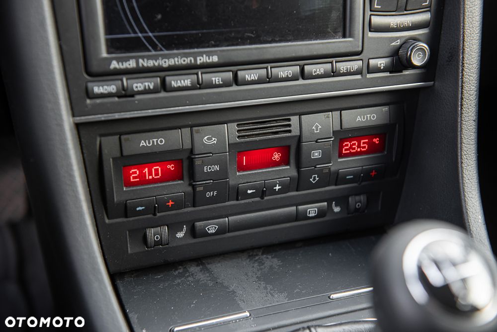 Audi A4 Avant 2.0 TDI DPF - 24