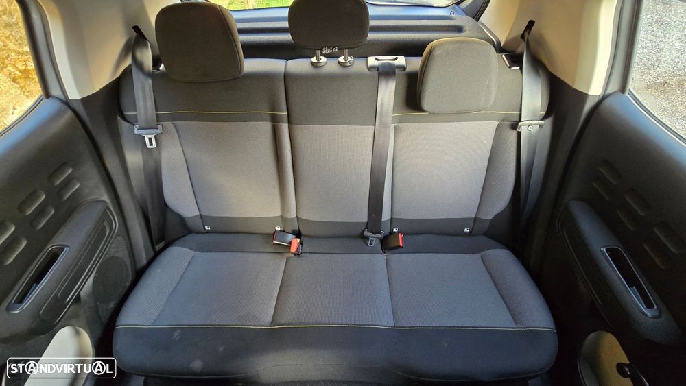 Citroën C3 1.2 PureTech Shine - 46