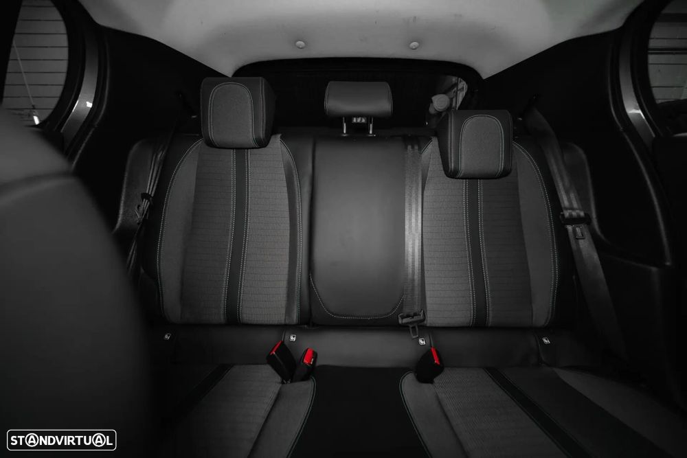 Peugeot 208 1.2 PureTech Allure Pack EAT8 - 13