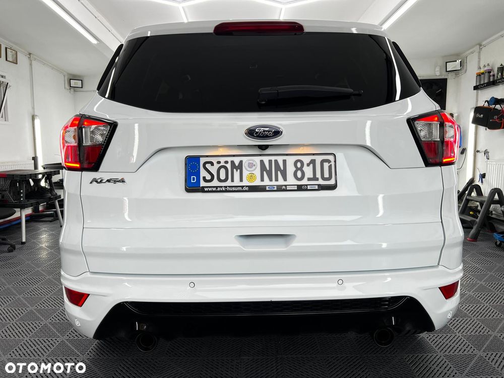 Ford Kuga - 37