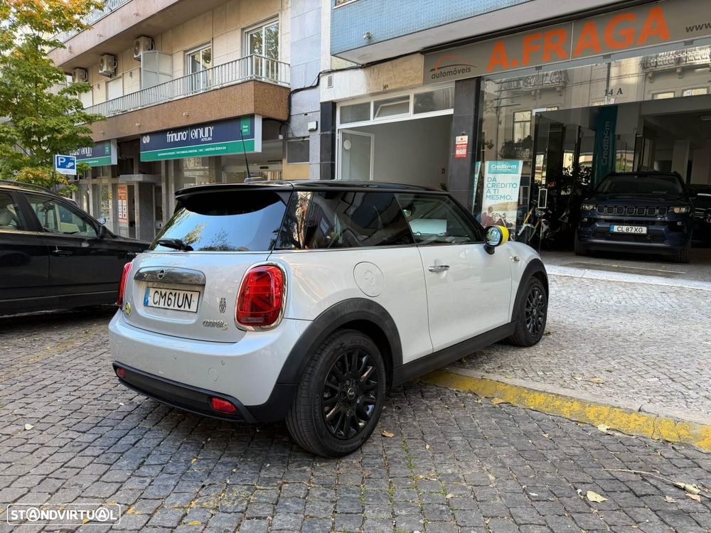 MINI 3 Portas Cooper SE Classic - 6