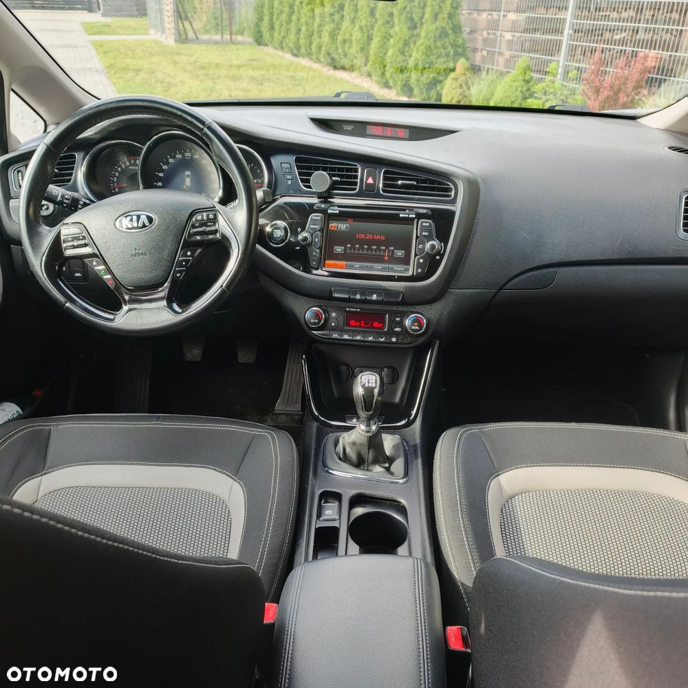 Kia Ceed 1.6 GDI Business Line - 12