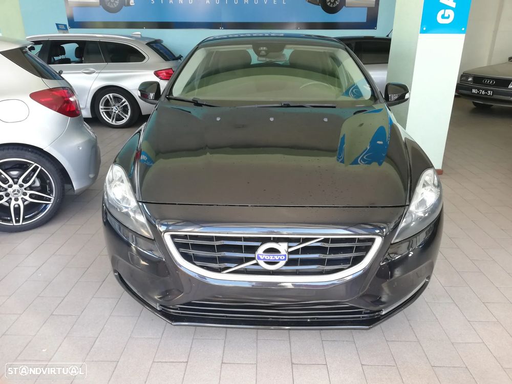 Volvo V40 D2 Momentum - 2