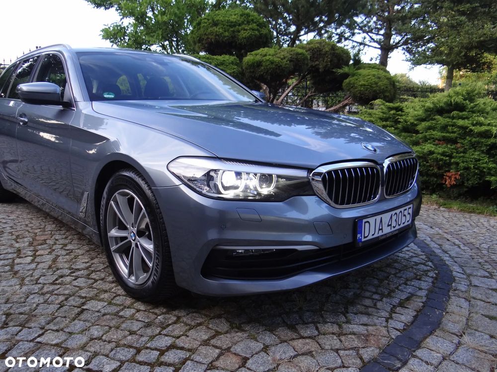 BMW Seria 5 520d - 29