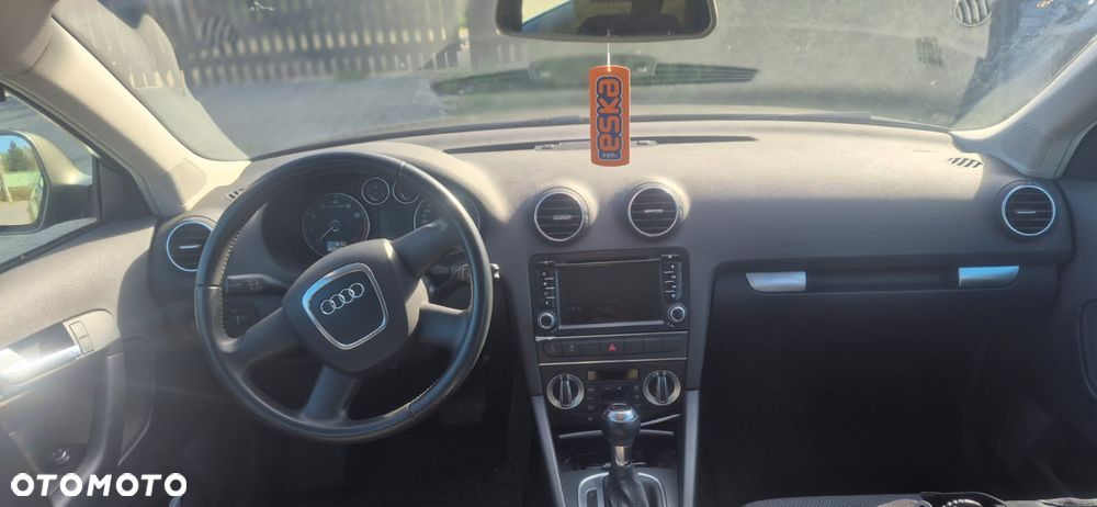 Audi A3 Sportback 1.2 TFSI Attraction S tronic - 5