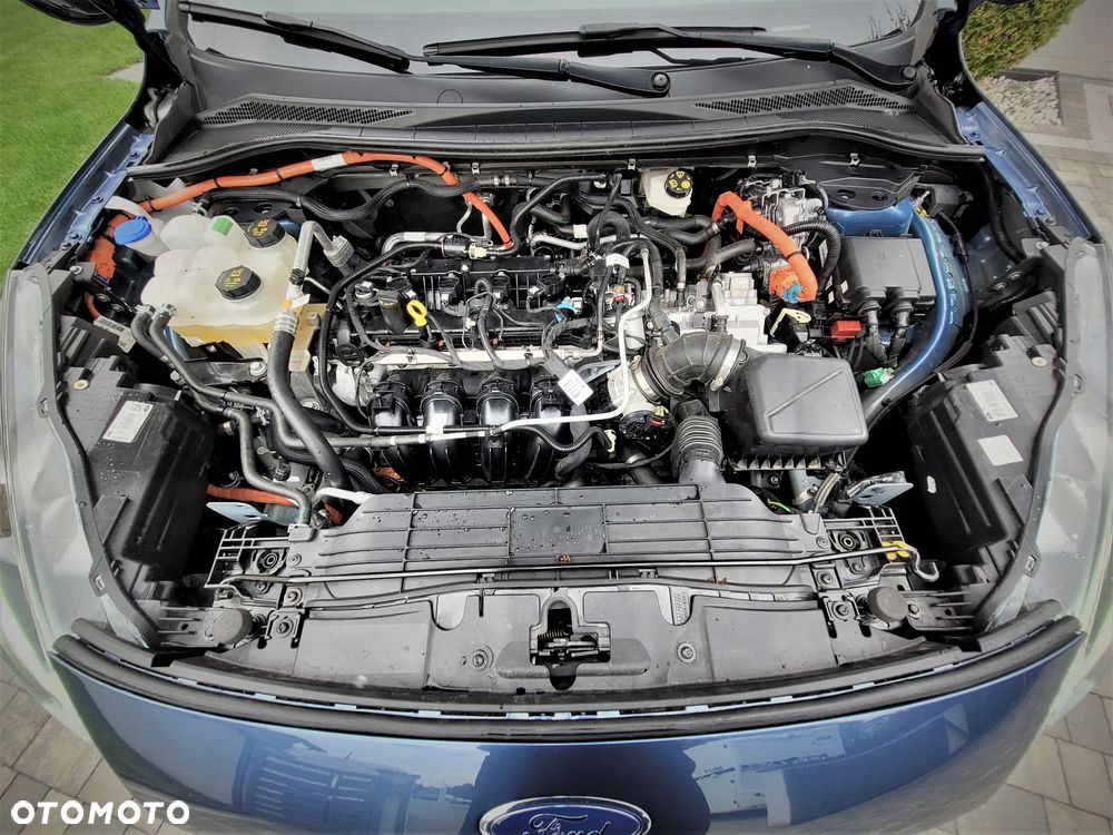 Ford Kuga - 32