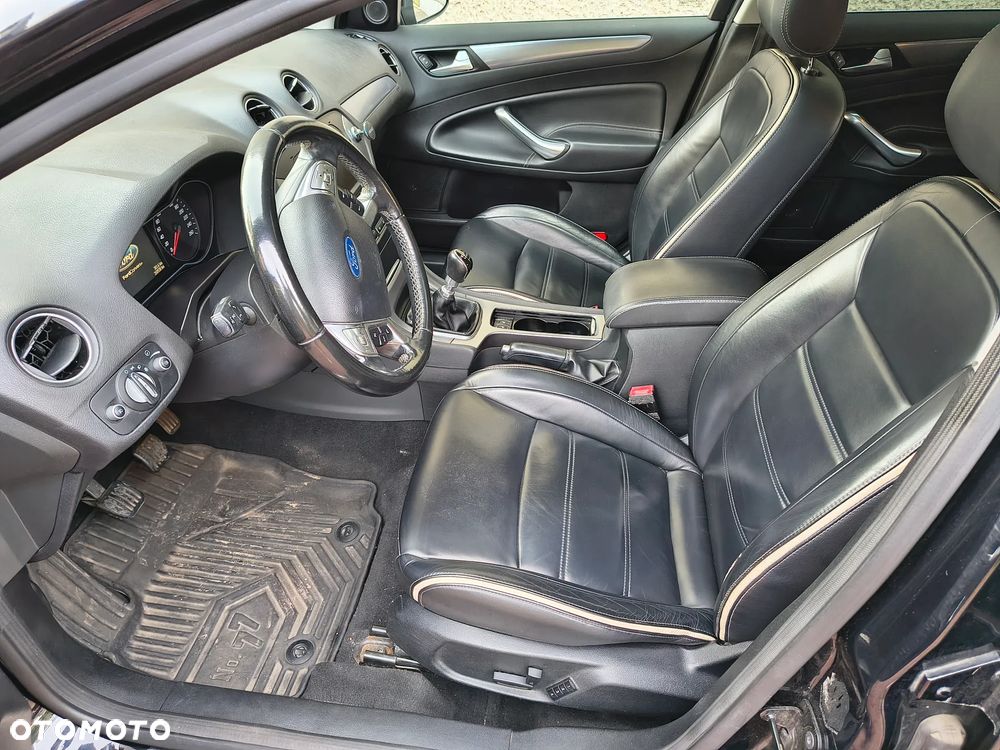 Ford Mondeo - 9