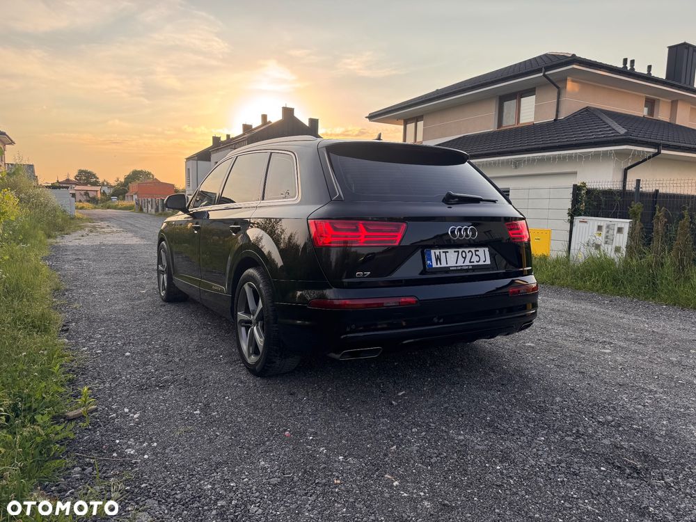 Audi Q7 - 15