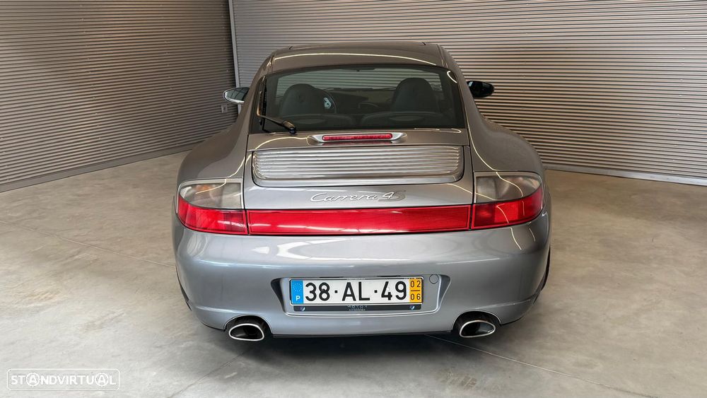 Porsche 911 (996) Carrera 4S - 8