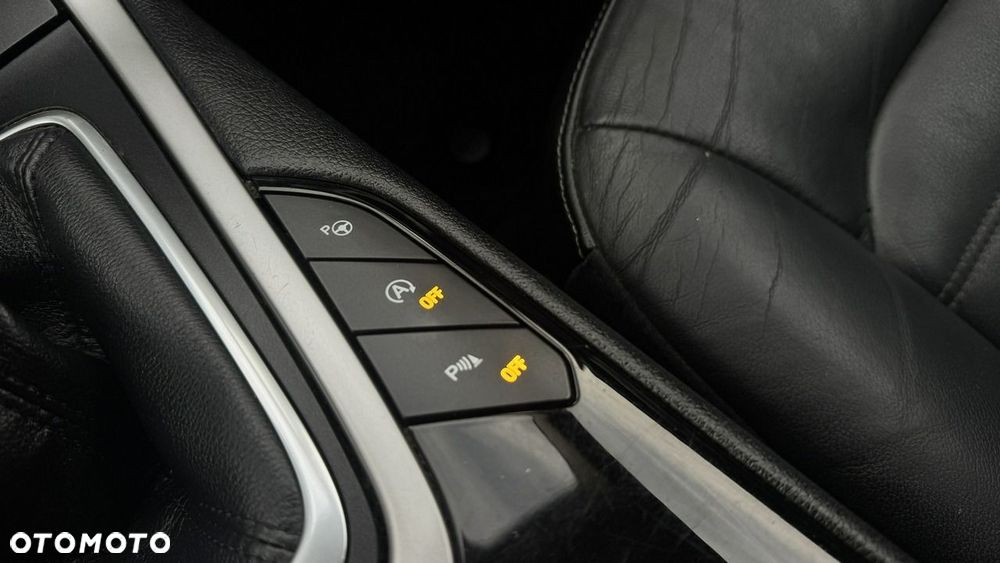 Ford S-Max 2.0 EcoBlue Titanium - 25