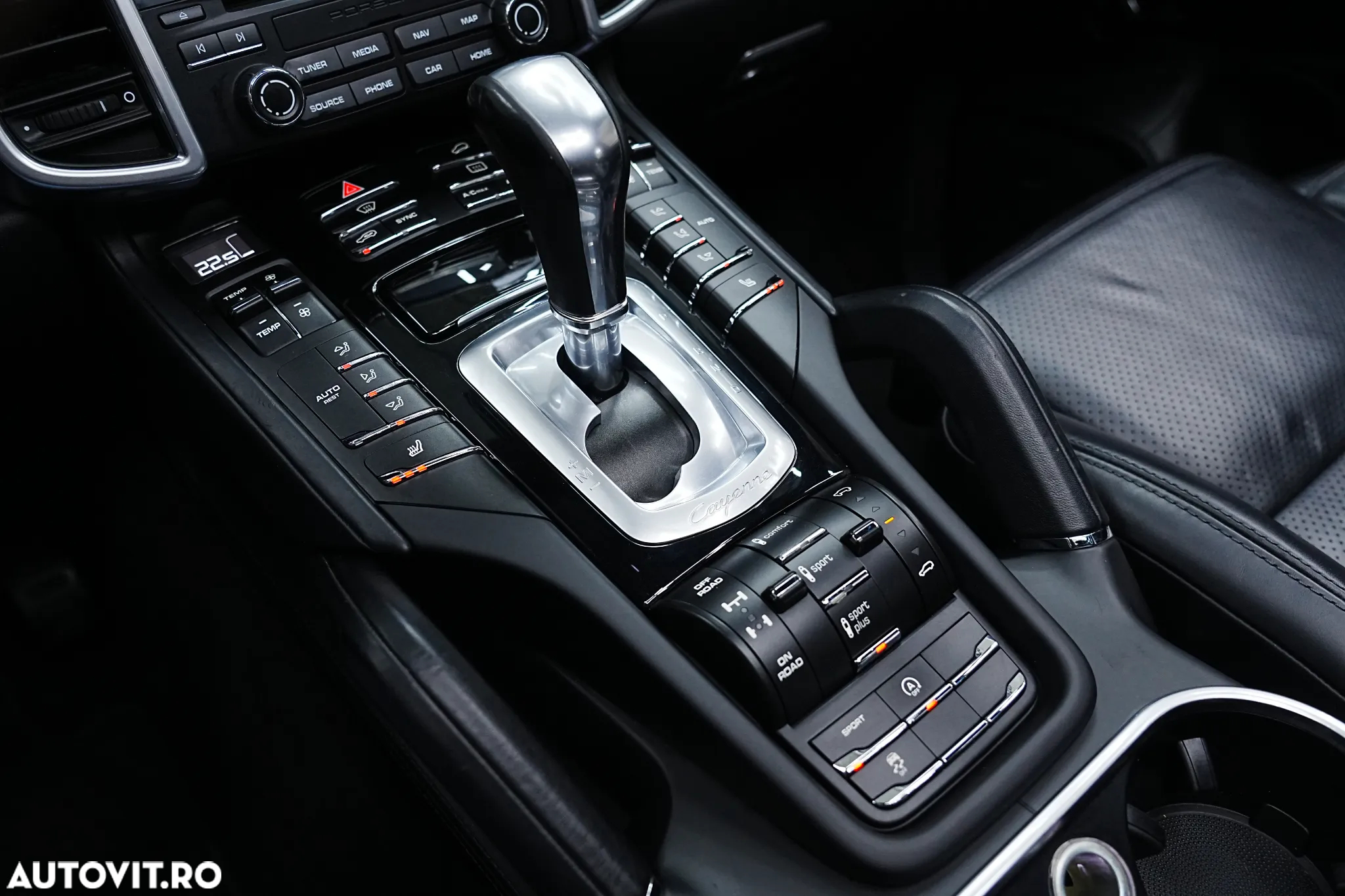 Porsche Cayenne Diesel Platinum Edition - 27