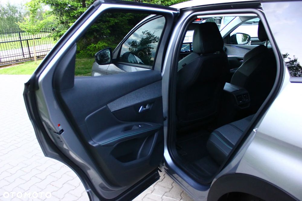 Peugeot 3008 BlueHDi 130 Stop & Start EAT8 Allure - 33