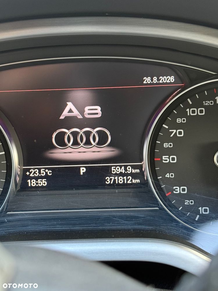 Audi A8 4.2 TDI Quattro - 13