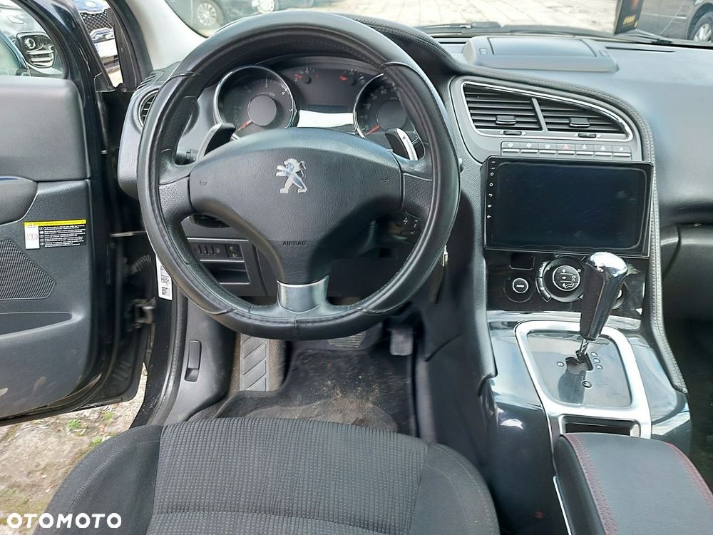 Peugeot 5008 - 16