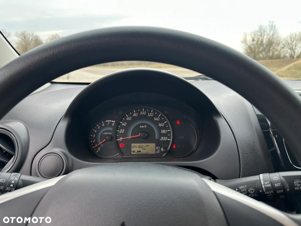 Mitsubishi Space Star - 21