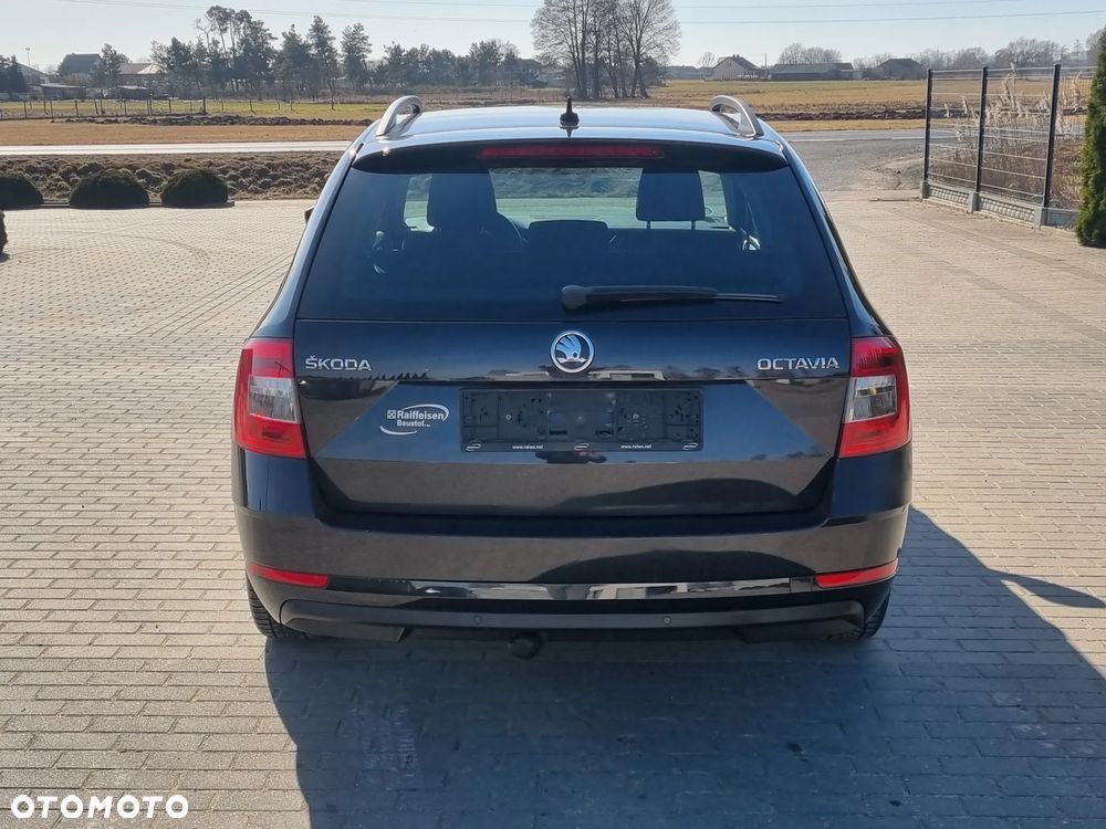 Skoda Octavia 2.0 TDI DSG Tour - 6