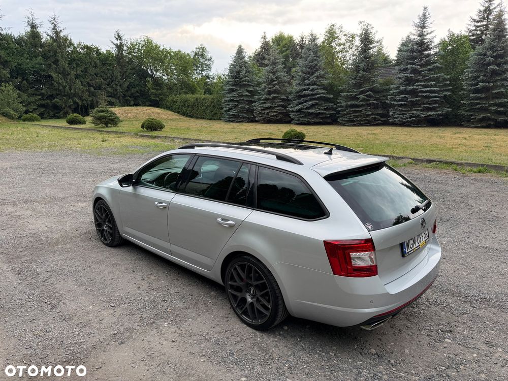 Skoda Octavia 2.0 TDI RS DSG - 15