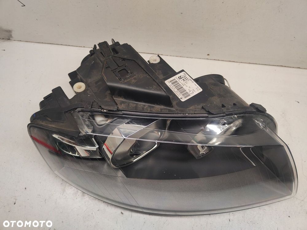 AUDI A3 8P XENON NIE SKRĘTNY LAMPA PRAWY PRZÓD 8P0941004M - 2