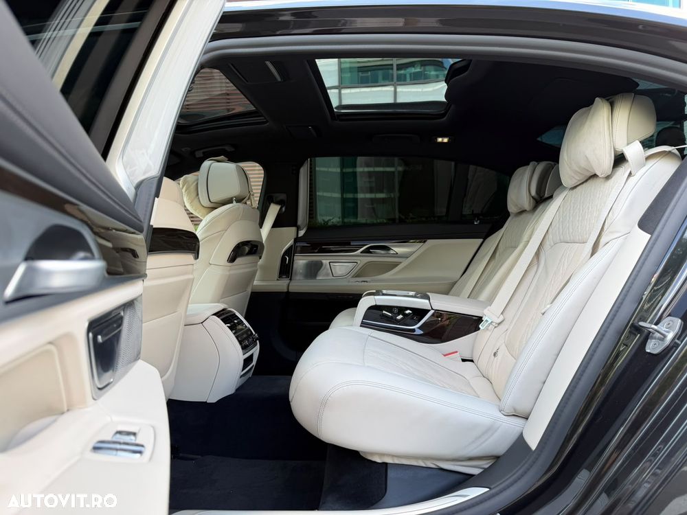 BMW Seria 7 740Li - 18