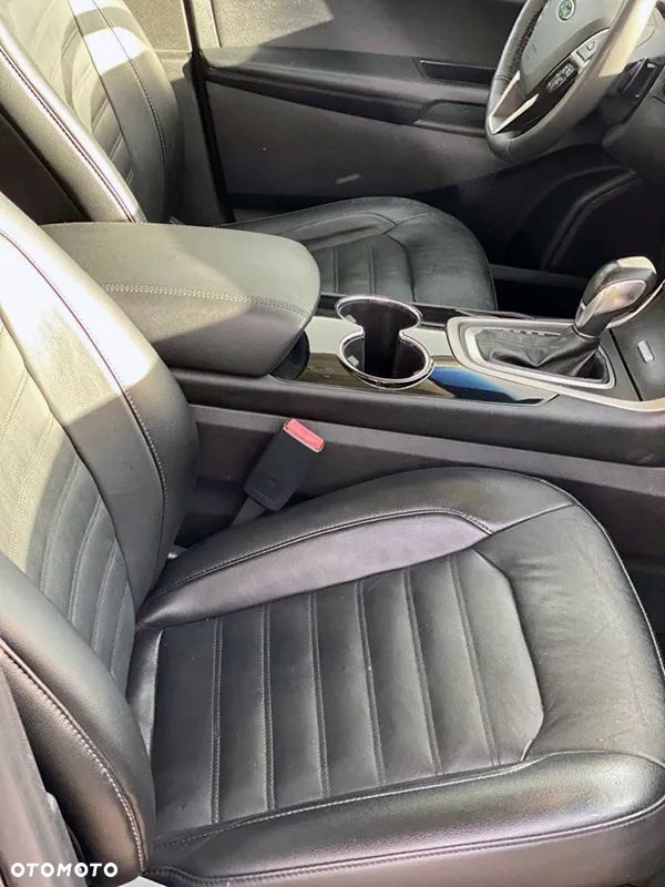 Ford Edge - 23