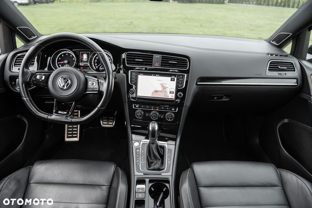 Volkswagen Golf R 2.0 TSI OPF 4Motion DSG - 32