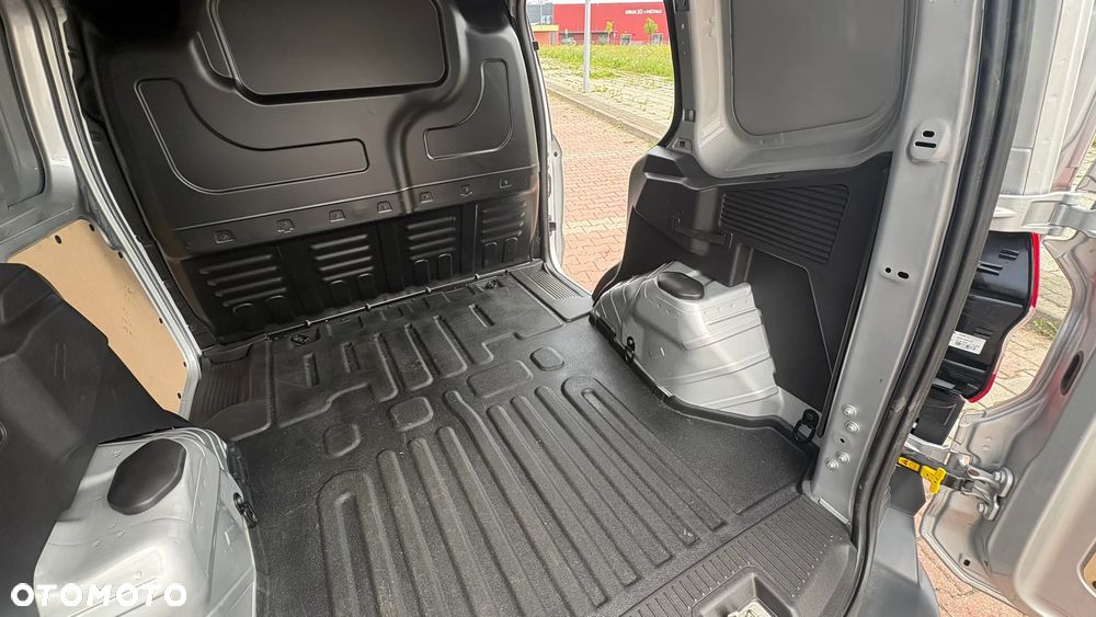 Ford Transit Courier Trend - 19
